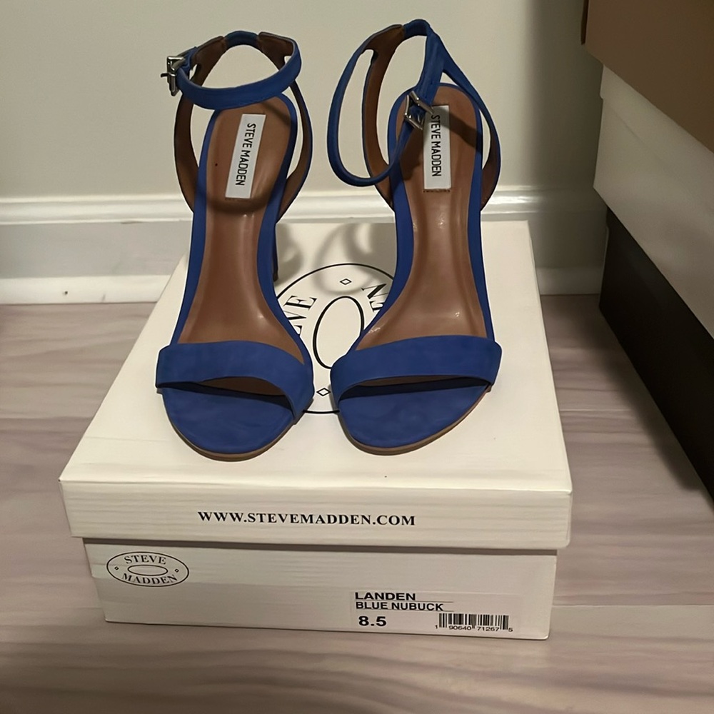 Steve Madden blue heel